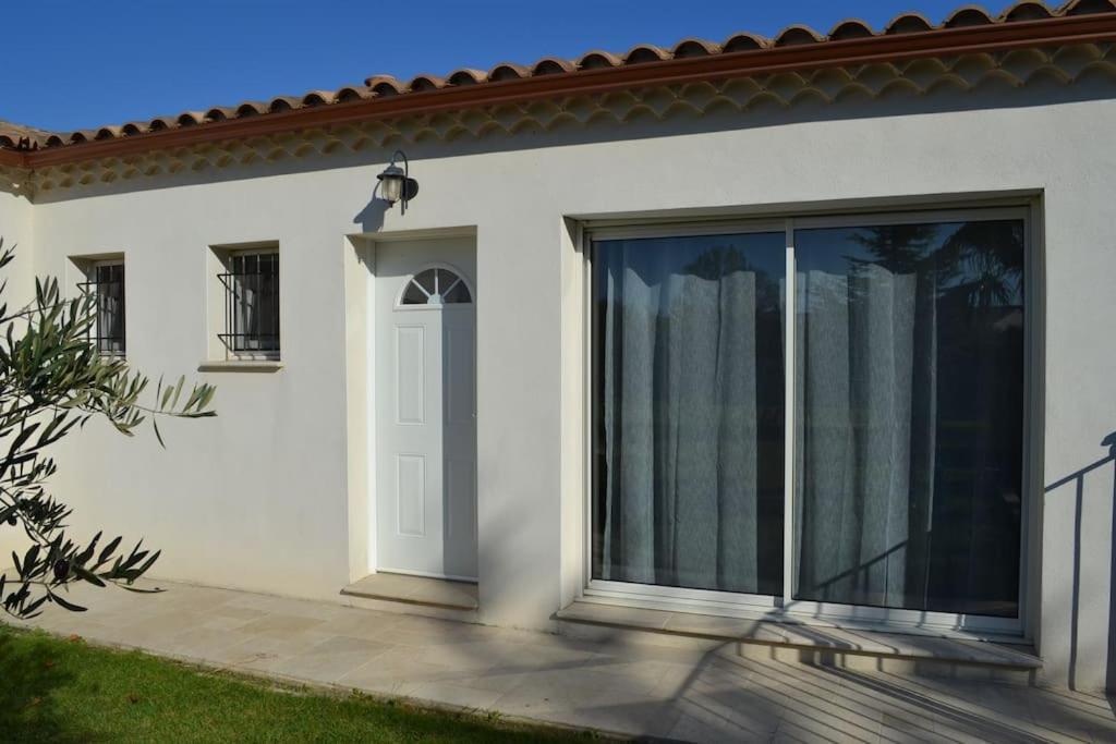 Joli Appartement Au Calme Entre Nimes Et Avignon Meynes المظهر الخارجي الصورة