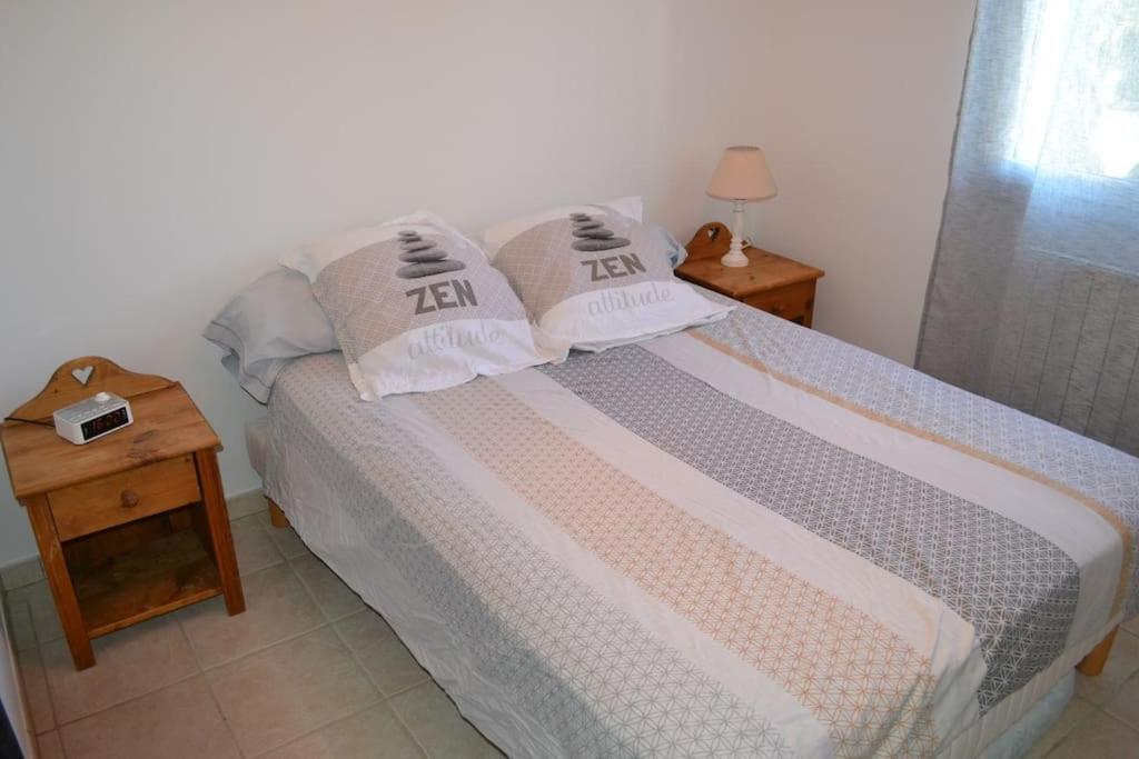 Joli Appartement Au Calme Entre Nimes Et Avignon Meynes المظهر الخارجي الصورة